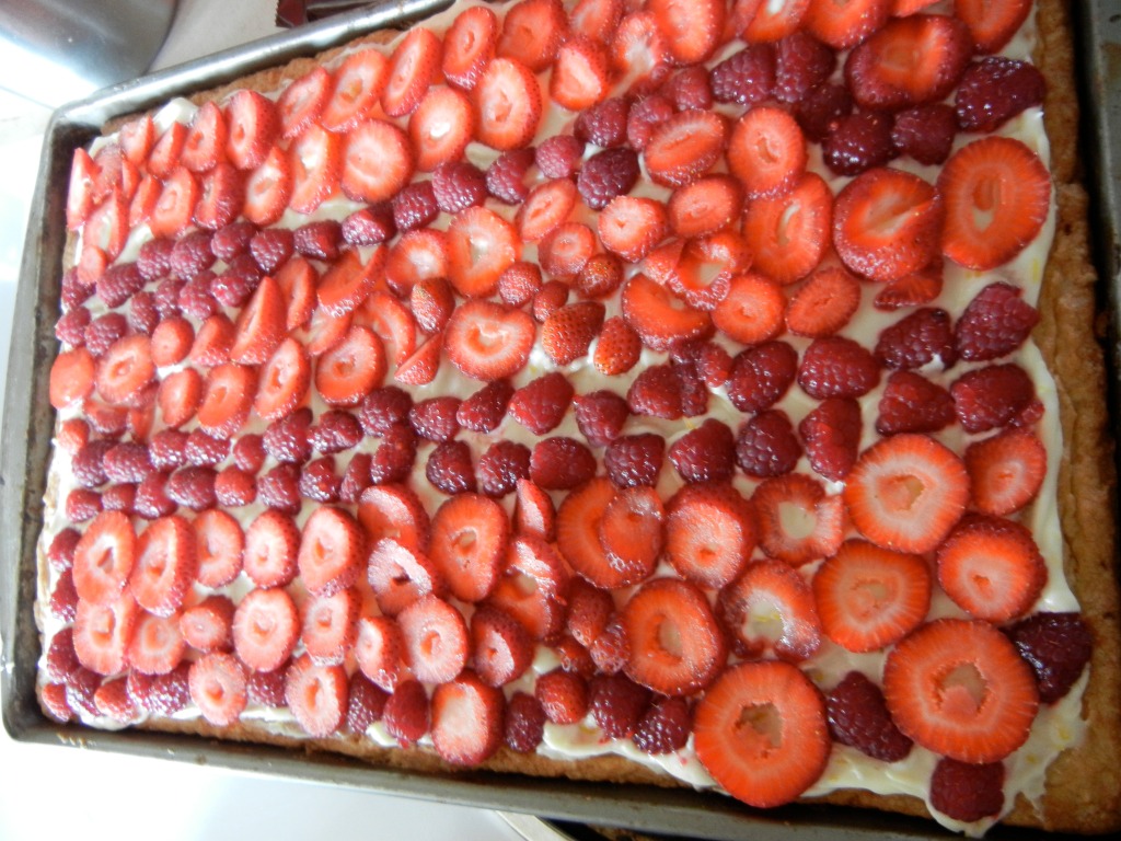 Strawberry & Raspberry Fruit Pizza